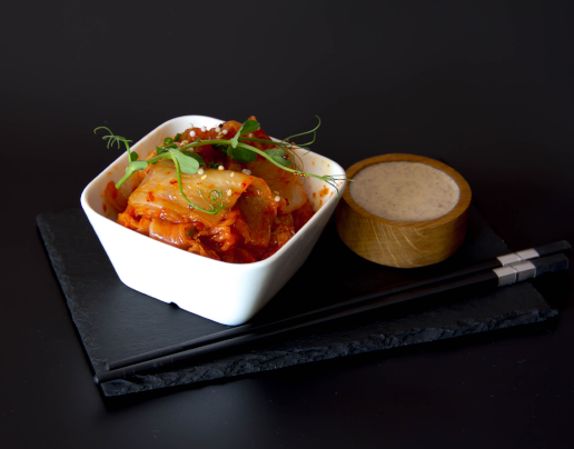 Sałatka Kimchi – pikantna fermentowana kapusta pekińska