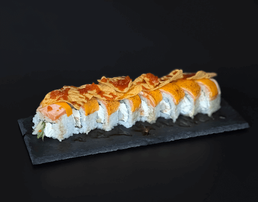 Cheddar Salmon Roll – łosoś, cheddar, krewetka i chipsy w wyjątkowej roli
