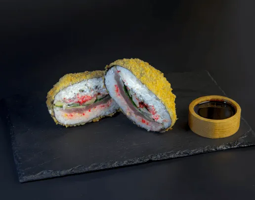 Sushi Burger with Tuna - оригінальний суші-бургер з доставкою в Торуні