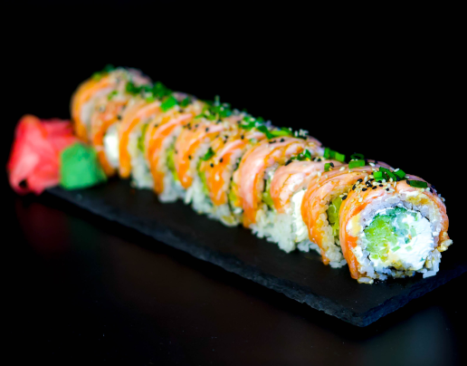 Opalany Łosoś Roll
